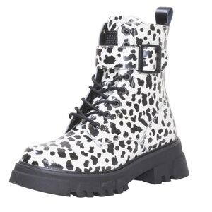 NWT - Levis Giselle-Leopard Boots Combat Lace-Up Shoes Black/Cream - Size 7